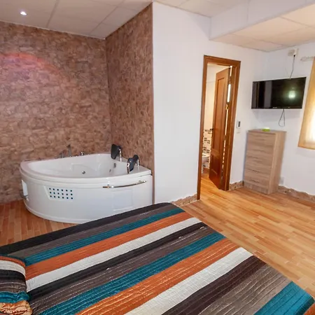Sensaciones Jacuzzi Y Piscina Apartment Ronda